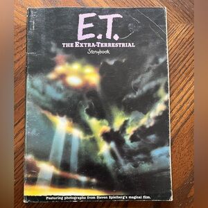 E.T. The Extra-Terrestrial Storybook | Vintage 1982 kids book